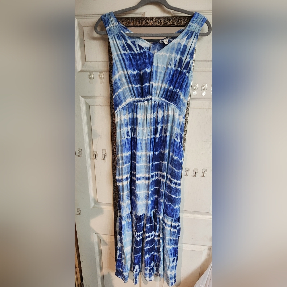 beachlunchlounge Indigo Tie-Dye Maxi Dress